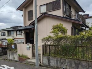 リノベーション前の玄関廻りです<br />
