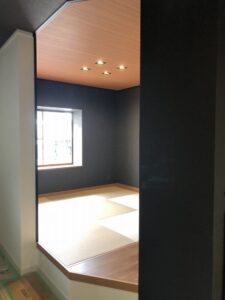 水槽の裏のスペースは和室になっています